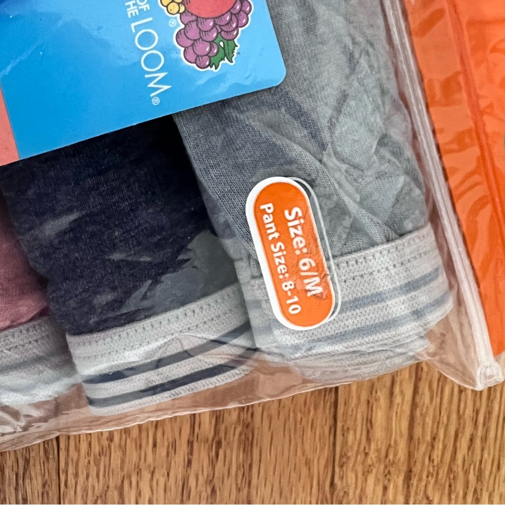 Fruit of the Loom Cotton Briefs and Hi-Cuts Set of 2 packages - Picture 4 of 7